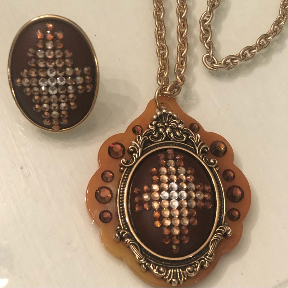 Tarina Tarantino necklace and ring set rhinestone